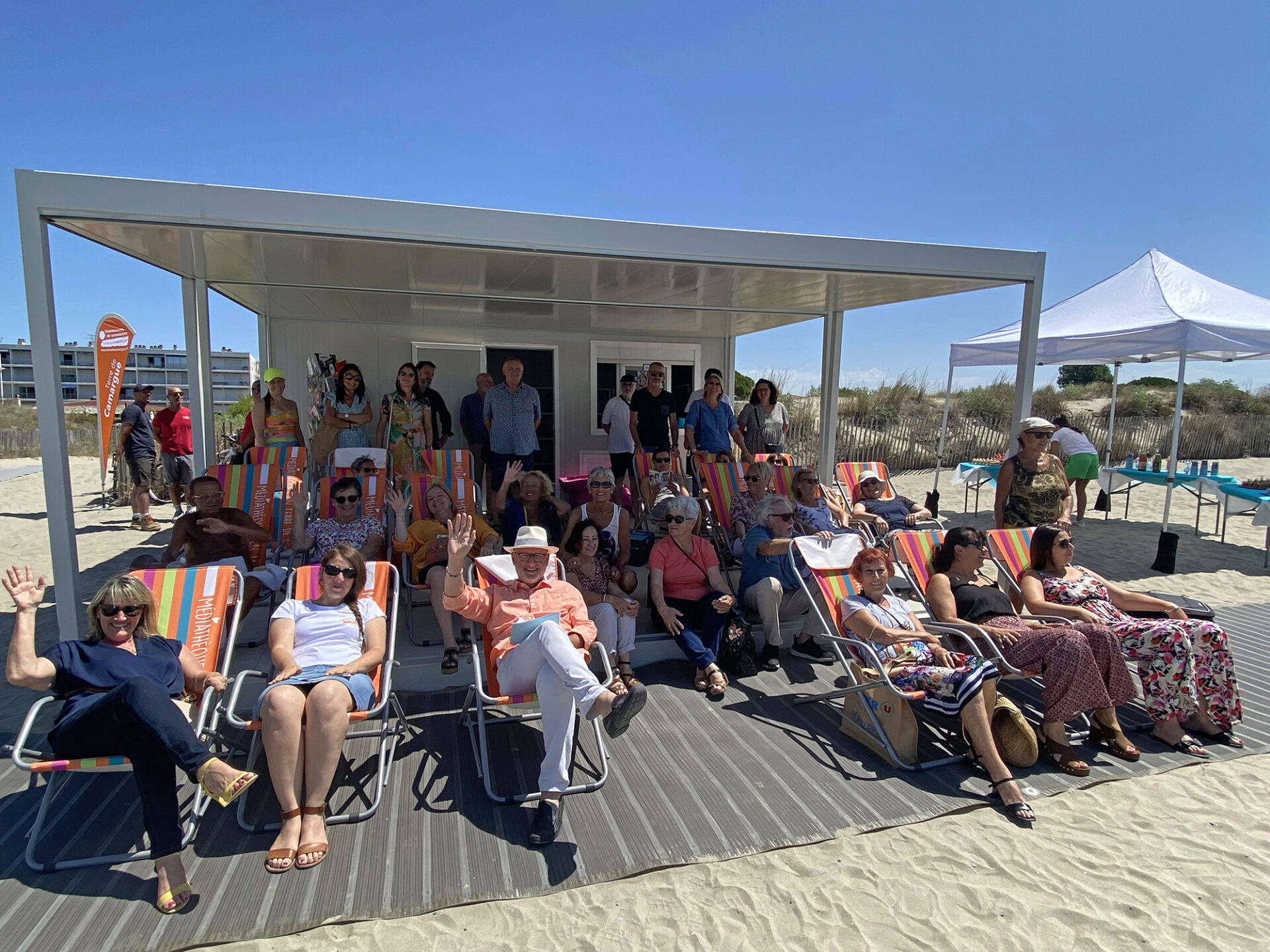 Un-livre-a-la-plage
