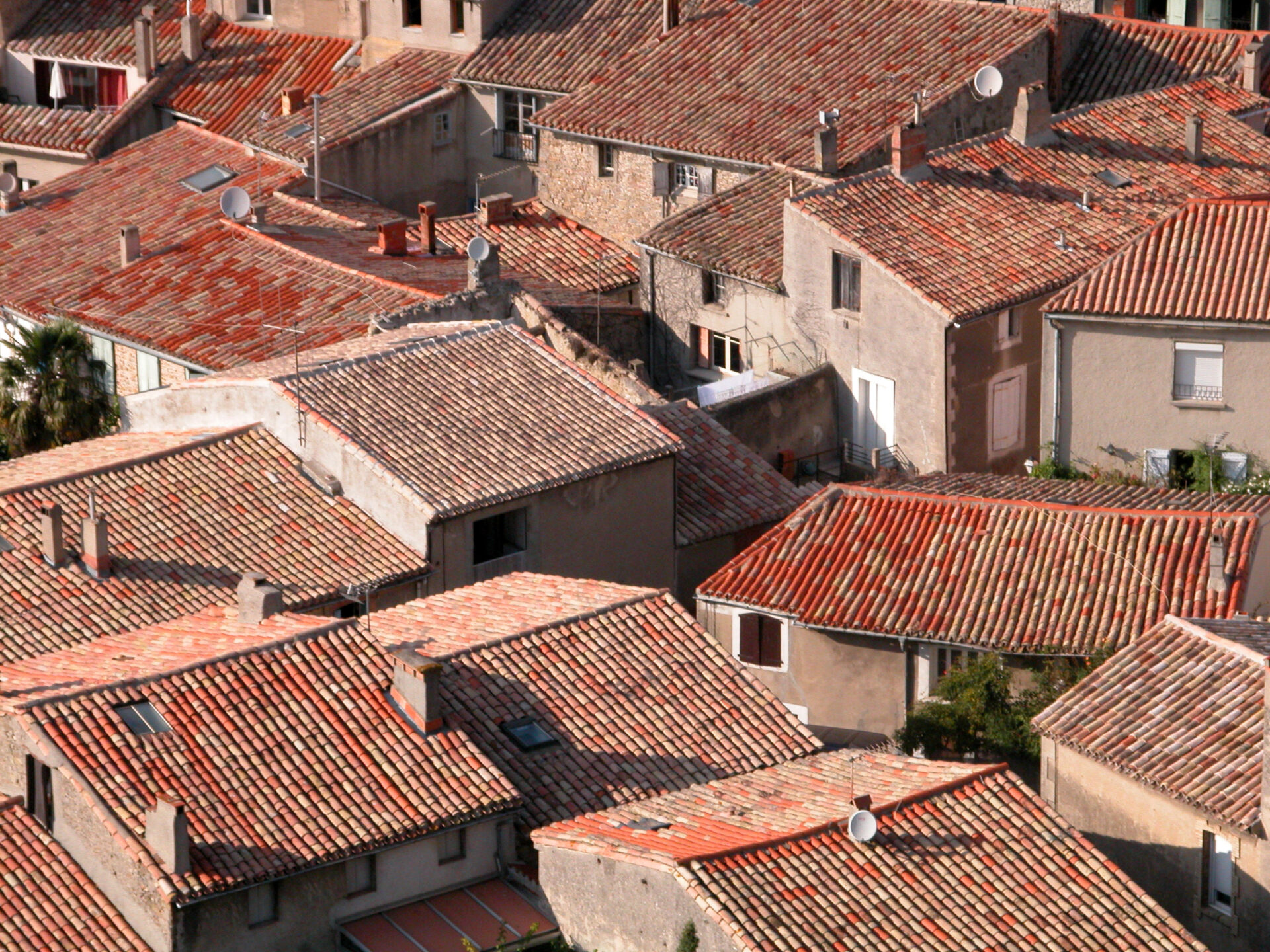 toit maison en tuiles